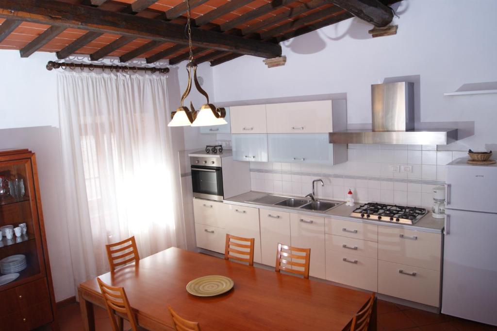 La Valle Appartamenti Per Vacanze - Appartement Met 3 Slaapkamers En Terras