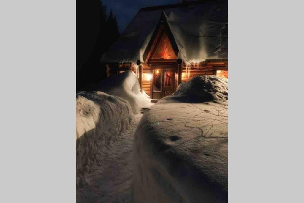 The Beaver Lodge by Escapades Tremblant v zimě