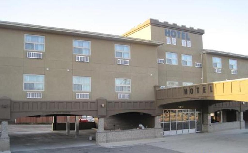 Super 8 by Wyndham Saskatoon Near Downtown - Resim 6