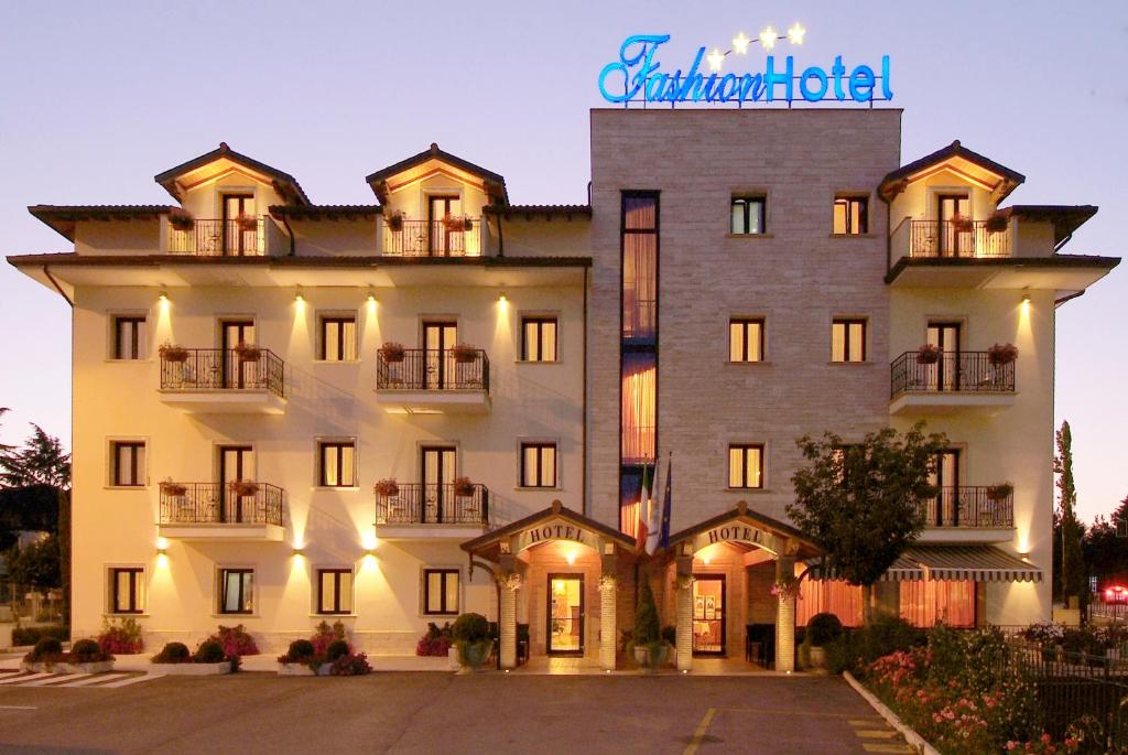 Budova, kde se hotel nachází