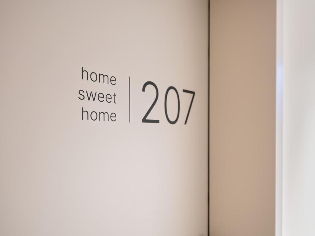 Hotel AT HOME - late arrival self check in - Resim 18