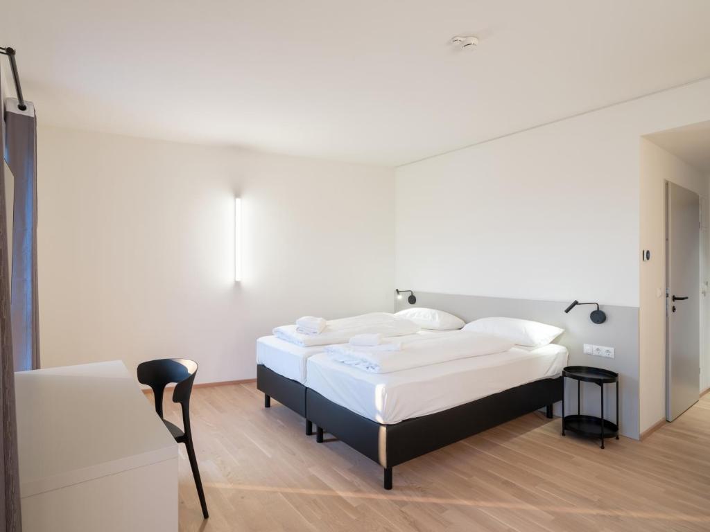 Hotel AT HOME - late arrival self check in - Resim 24