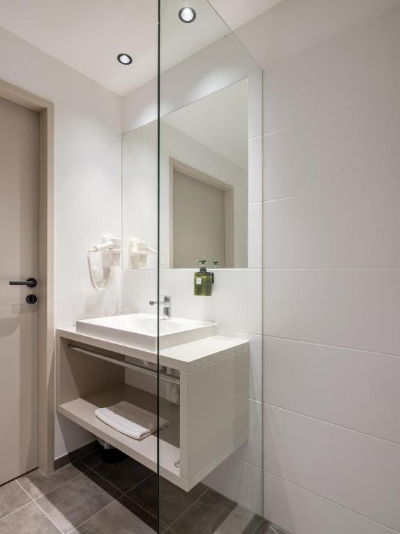 Bagno di Hotel AT HOME - late arrival self check in