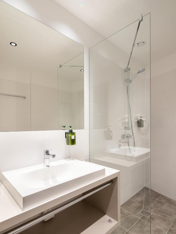 Hotel AT HOME - late arrival self check in - Resim 3