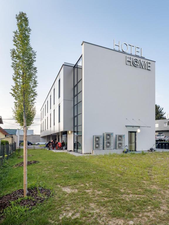 Hotel AT HOME - late arrival self check in - Resim 42