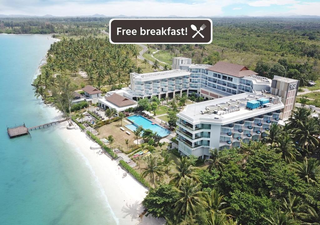 an aerial view of a resort on the beach at Hotel Santika Premiere Beach Resort Belitung in Sijuk