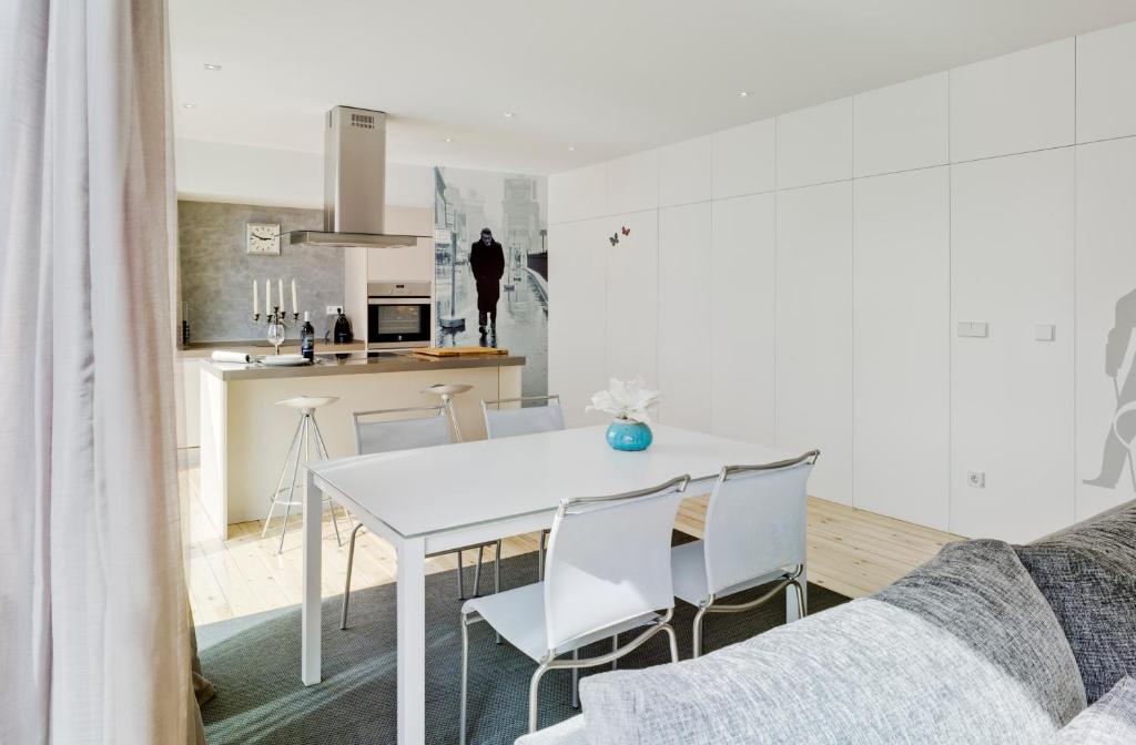 Kuchyň nebo kuchyňský kout v ubytování Apartamentos Alfonso X