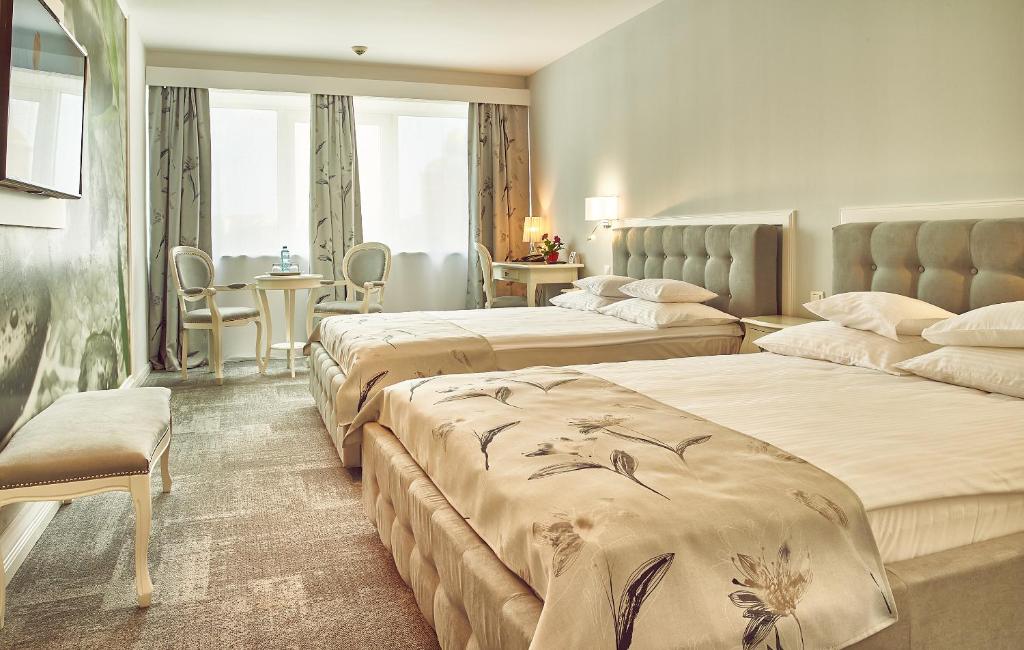 Continental Forum Bucuresti Palatul Parlamentului - Resim 5