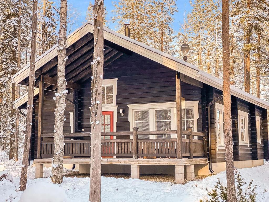 Holiday Home Vanamoinen by Interhome v zimě