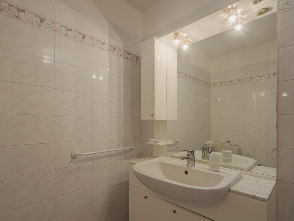 Kúpeľňa v ubytovaní Holiday Home Rosa by Interhome