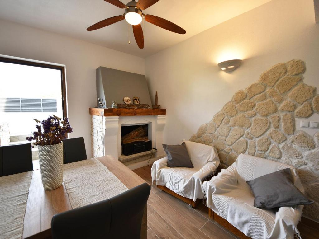 Posedenie v ubytovaní Holiday Home Arbo by Interhome