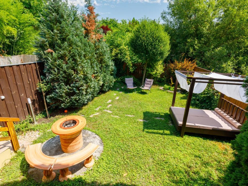 Vonkajšia záhrada v ubytovaní Holiday Home Violetta 3 by Interhome