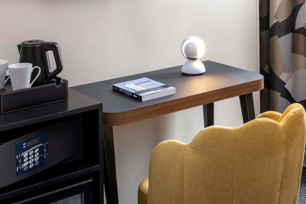 Hôtel Regina Opéra Grands Boulevards - Resim 25