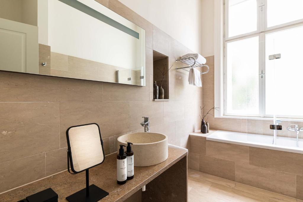 Zola Hotel - Palais de Bohème Adults Only - Resim 27