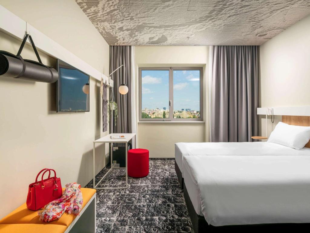 Postel nebo postele na pokoji v ubytování ibis Bucharest Politehnica