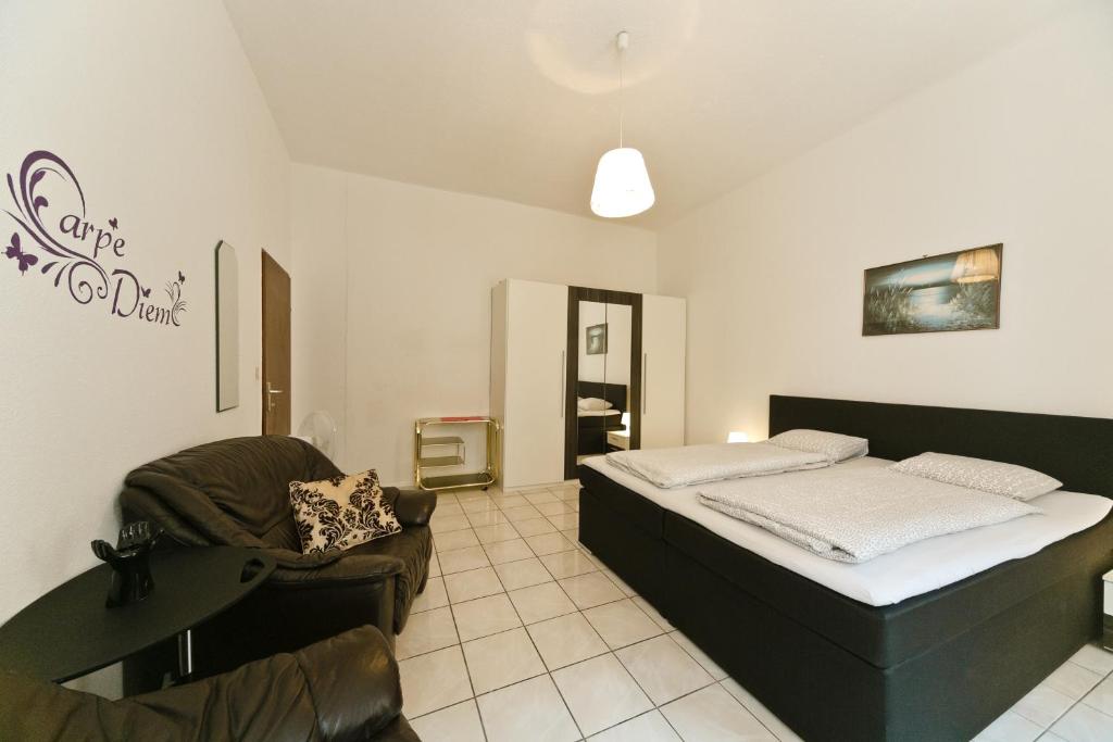 Posteľ alebo postele v izbe v ubytovaní Apartments in Vienna near Schönbrunn & Westbahnhof - Keyless Check-In