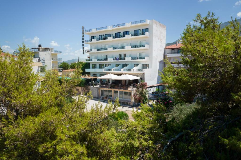 Budova, v ktorej sa hotel nachádza