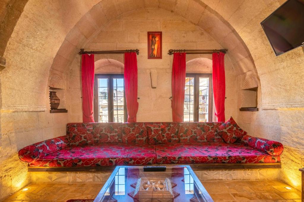 Adora Cave Suites - - 3