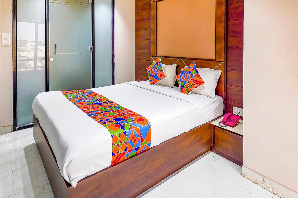 FabHotel Eros 211 - Nr Sreebhumi - Chambre De Luxe