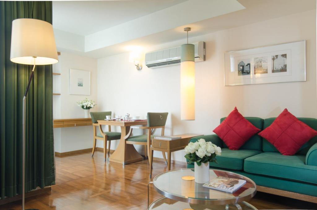 AT EASE saladaeng by AETAS - Resim 5