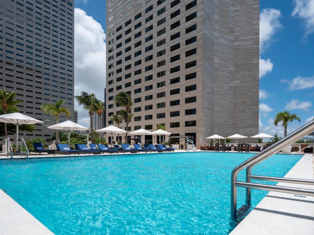 Bazén v ubytovaní InterContinental Miami, an IHG Hotel alebo v jeho blízkosti