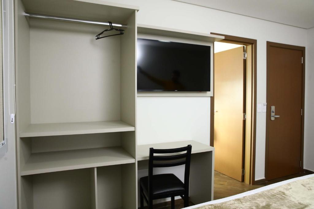 TV a/nebo společenská místnost v ubytování Hotel Pro Tork Confort