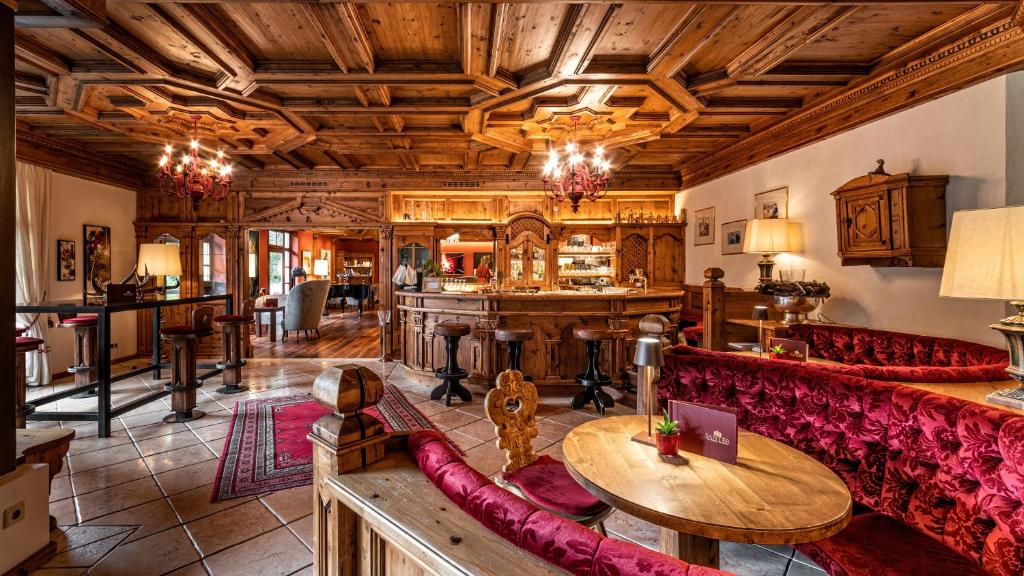 Posedenie v ubytovaní Romantik Hotel Santer