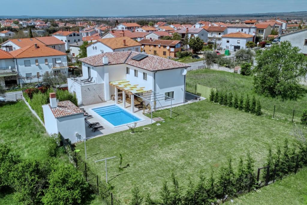 Zdjęcie z galerii obiektu Villa Lemoar Pula w Puli