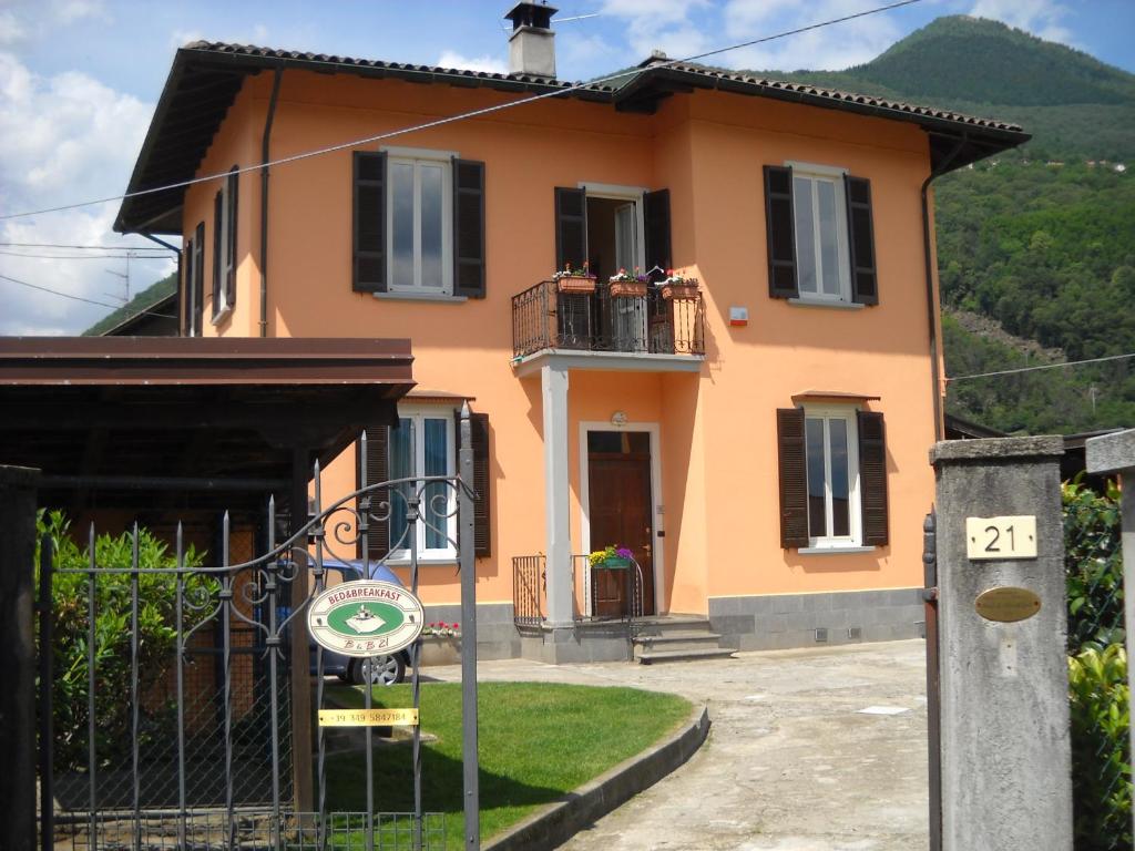 Nespecifikovaný výhled na hory nebo výhled na hory při pohledu z bed and breakfast