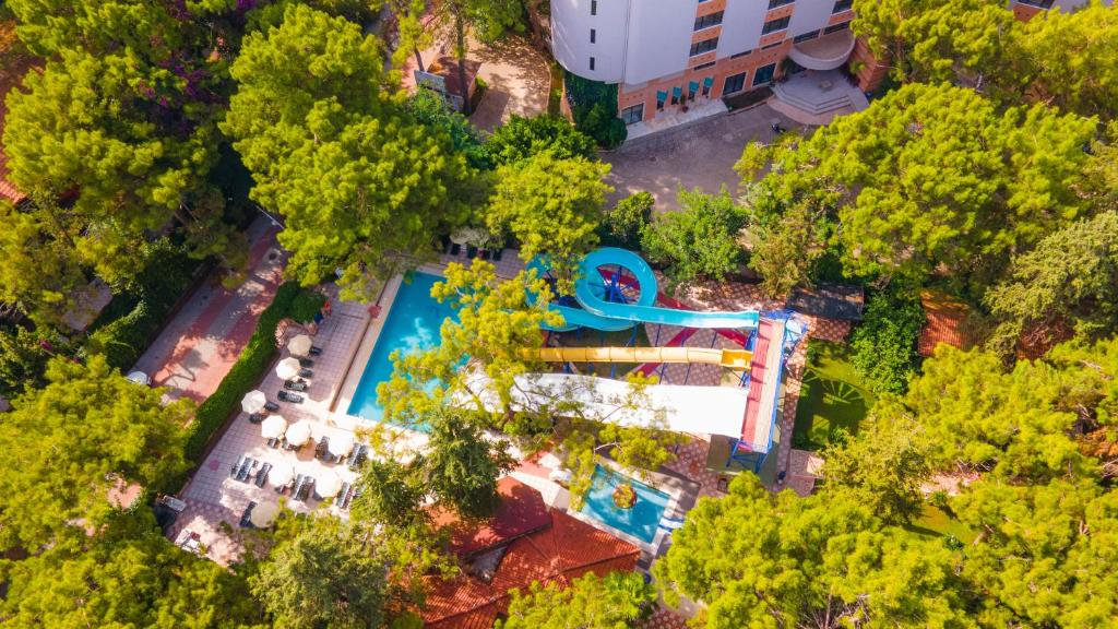 The swimming pool at or close to Armas Kaplan Paradise