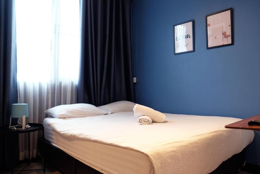 Sleep with Me Bangkok - BTS Phra Khanong - Resim 17