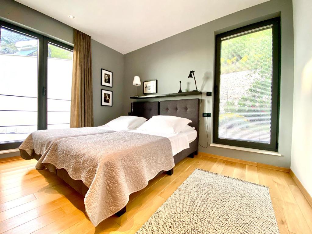 Posteľ alebo postele v izbe v ubytovaní Villa FORTE-Exclusive location with fantastic seaview & infinity pool - up to 8 Pax
