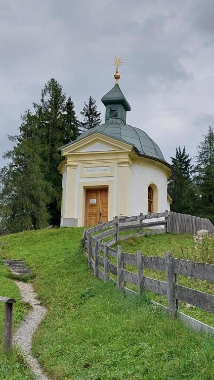 The building in which the holiday home is located