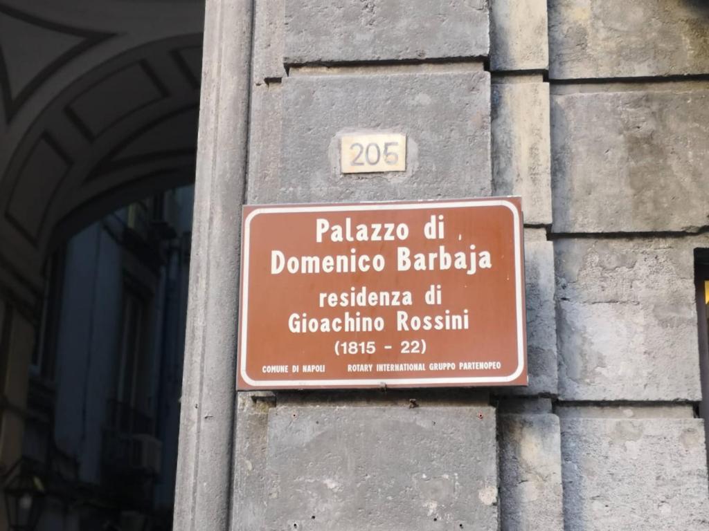 Certifikát, ocenenie alebo iný dokument vystavený v ubytovaní BARBAJA SUITES IN STREET TOLEDO 205