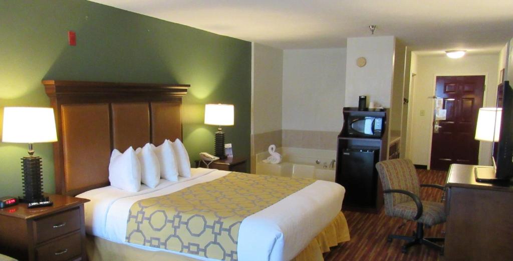 Stay Inn & Suites Montgomery - Suite Avec Bain à Remous