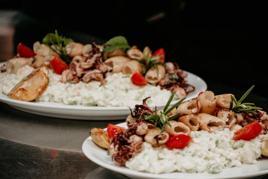 Fontana Hotel & Gastronomy - 1