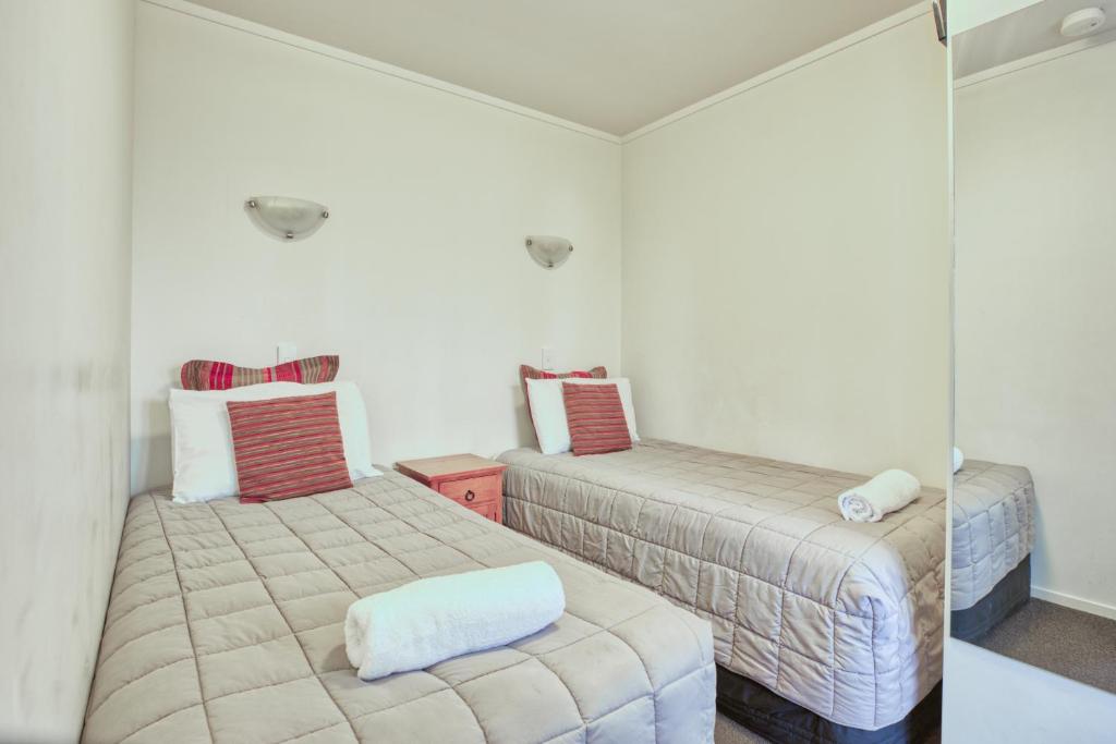 Ika Nui Taupo - Resim 15