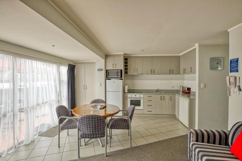 Ika Nui Taupo - Resim 20