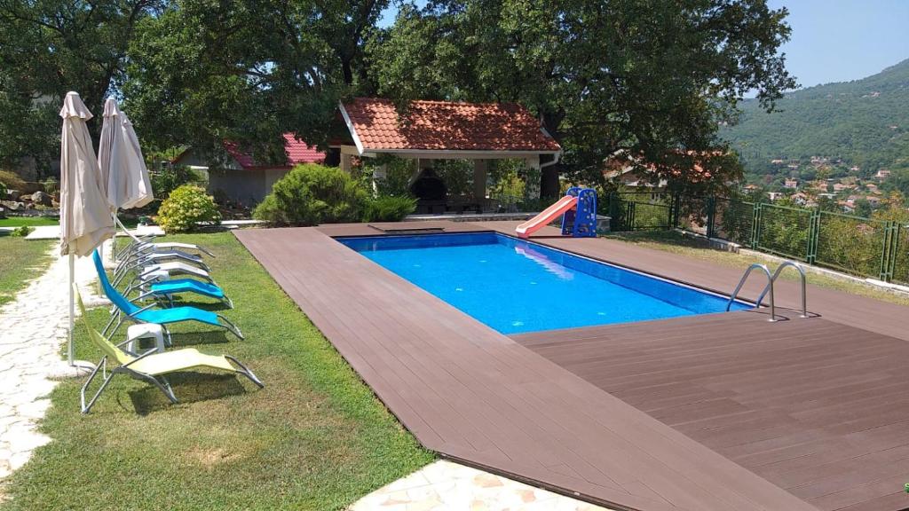 Bazén v ubytování Villa, pool and relax for 12 persons nebo v jeho okolí