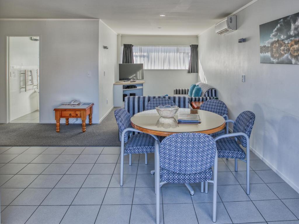 Ika Nui Taupo - Resim 32