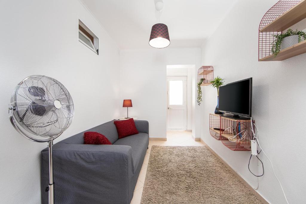 Caparica Beach Apartment by HOST-POINT - Two-Bedroom Holiday Home