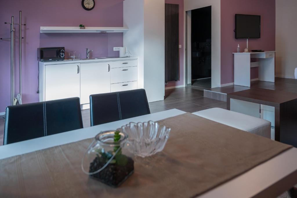 Hana - Apartments - Apartment With Terrace