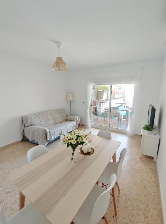 Posteľ alebo postele v izbe v ubytovaní Precioso apartamento en la playa de Bellreguard