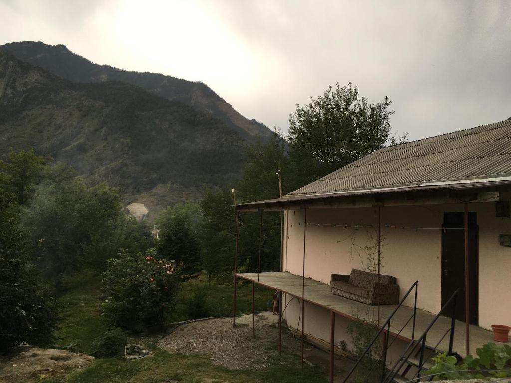 Gostevoi dom chalda gergebil skii raion s chalda