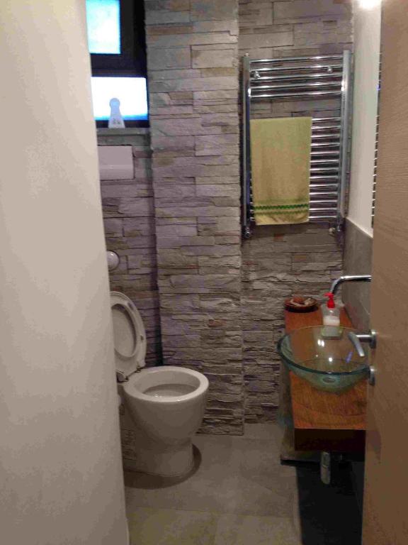 A bathroom at Villa Le Lanterne Pool & Relax
