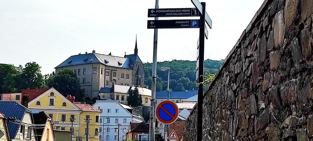 Fotografie z fotogalerie ubytování Apartmán - Café Princ pod Hradem WiFi, KLIMA ve Šternberku