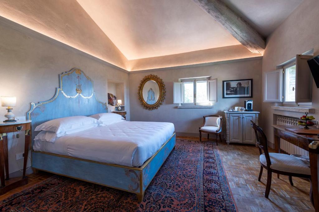 Postel nebo postele na pokoji v ubytování Villa Le Prata - Residenza Del Vescovo