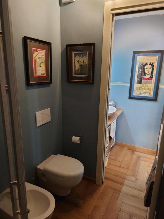9+ Bone Color Toilet