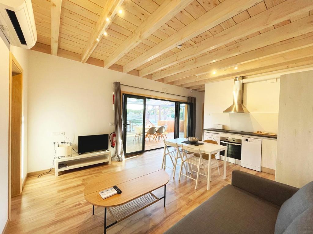 Kuchyň nebo kuchyňský kout v ubytování Apartamentos Biopasivos Living Pura Madera
