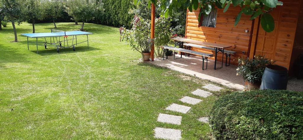 Zahrada ubytování Hajnalka vendégház